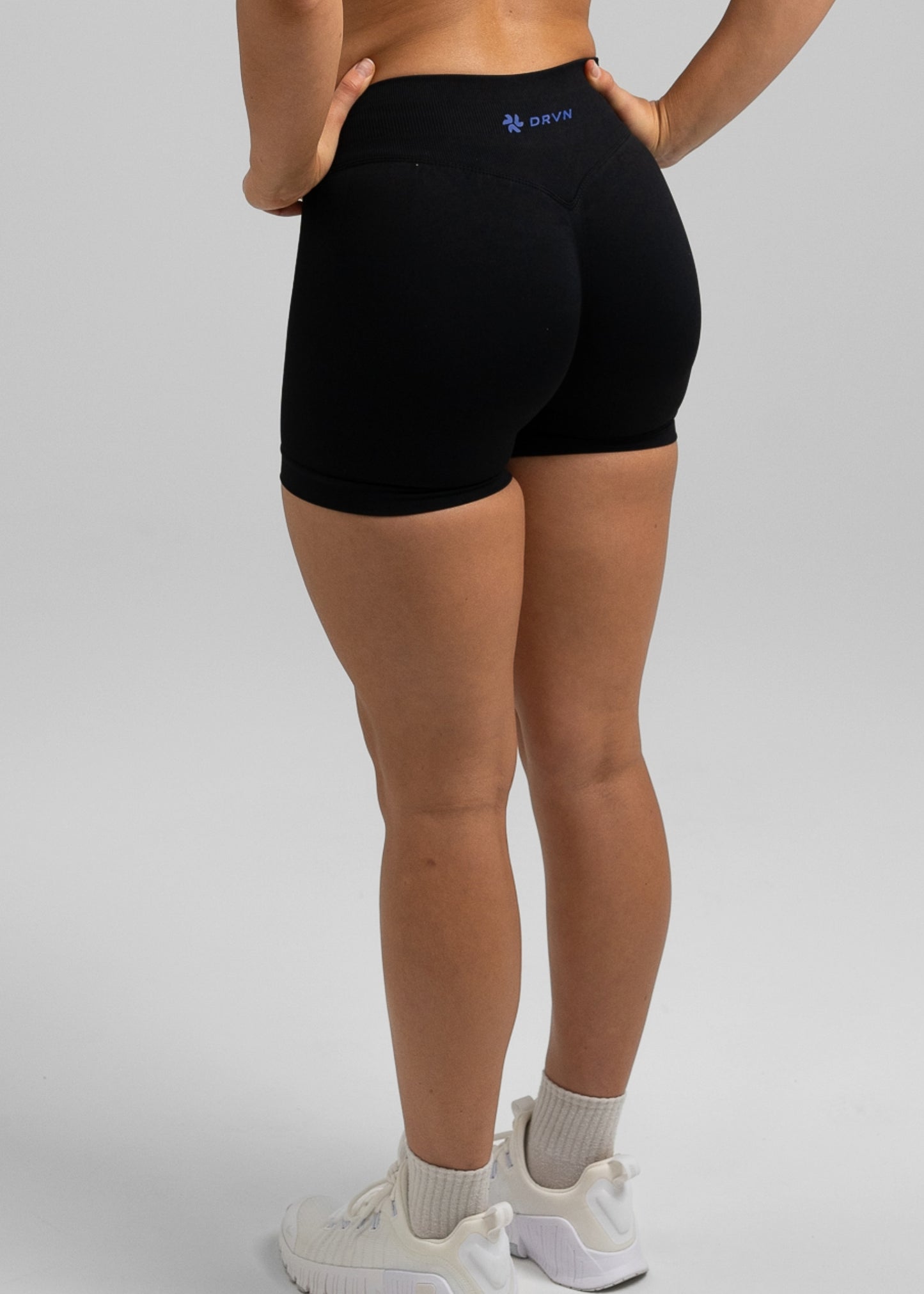 Absolute Seamless Shorts 4.5" - Black