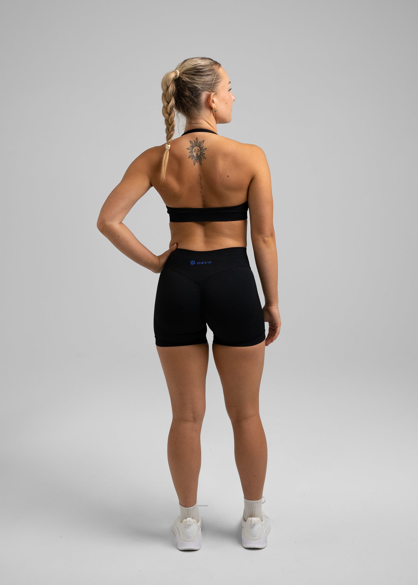 Absolute Seamless Shorts 4.5" - Black