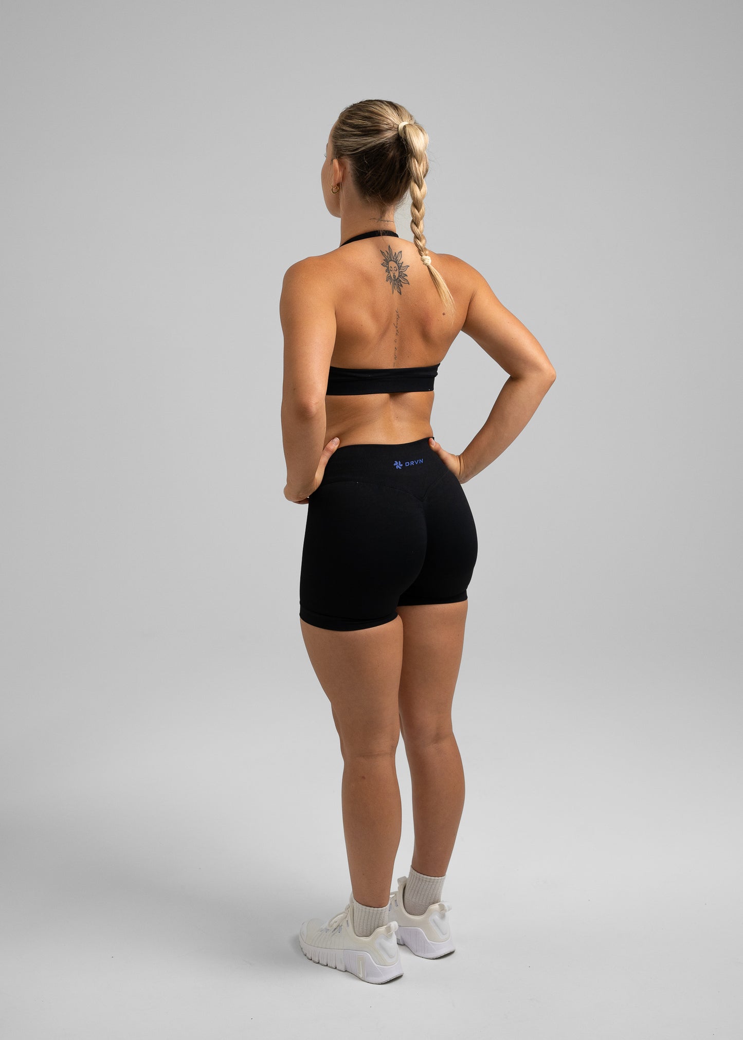 Absolute Seamless Shorts 4.5" - Black