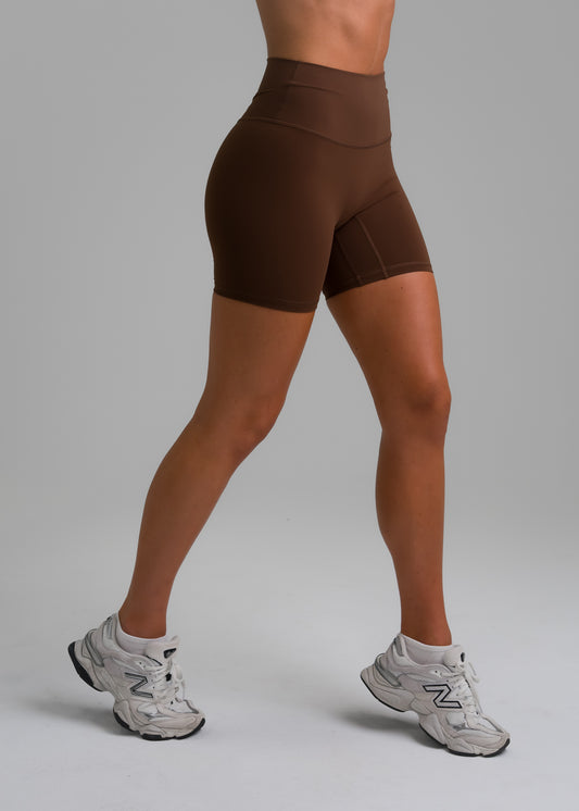 Adapt High-Rise Shorts 6" - Cocoa