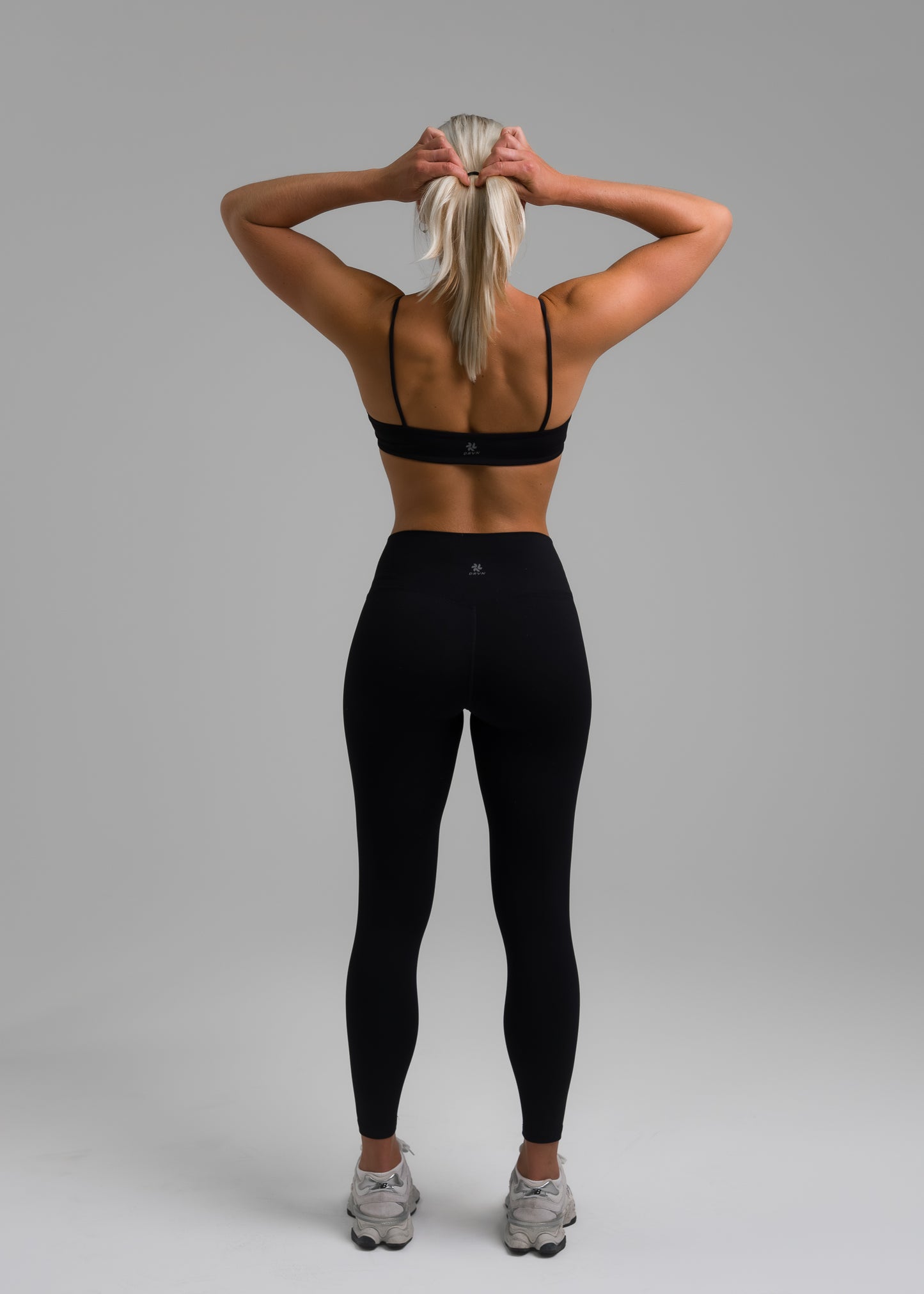 Adapt Mid-Rise Leggings - Black