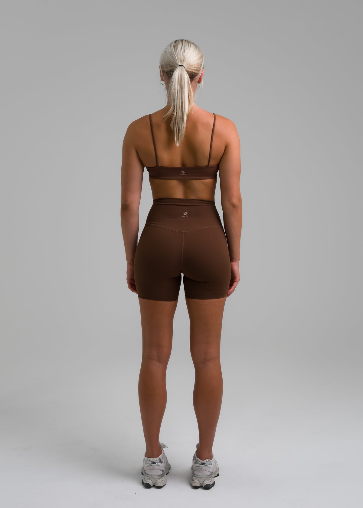 Adapt High-Rise Shorts 6" - Cocoa